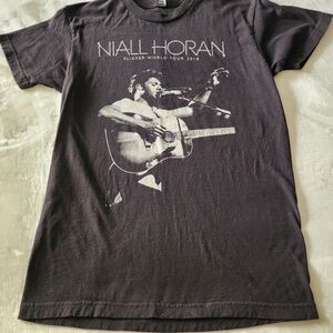 Tultex Niall Horan Flicker World Tour 2018 Black T-shirt With Graphics Medium